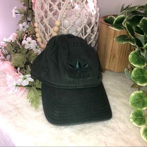 🌸ADIDAS Forest Green Ball Cap